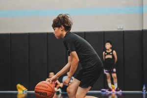 为什么参加篮球训练营对球员发展至关重要?